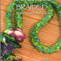 Necklaces braided on the kumihimo disk, Karen de sousa