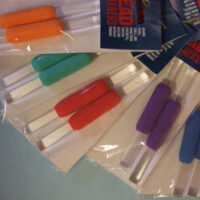Thread straighteners