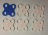 6 floss organiser, quadratino portafili in plastica 4 fori, tombolo e disegni - immagine 3
