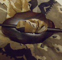 Fermaglio per foulard in legno