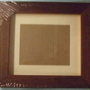 Cornice finestra in legno scuro, aperta cm 24x19
