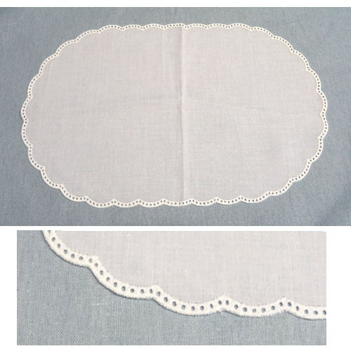 Runc32 Ovale con bordo ondulato 29,5 × 21 – cotone bianco