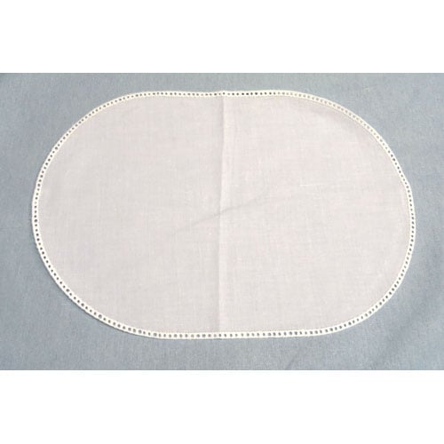 Runc33 Ovale in batista di cotone bianco con bordo liscio, 29,5 × 21 cm, ideale per ricamo e tombolo.