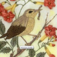 Pannello in cotone per ricamo silk (a5):  uccellino con tromboni