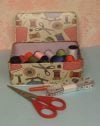 Kit cucito con scatola in latta - immagine 4