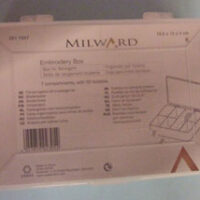 Scatola portafarfalline media in plastica milward + 50 farfalline