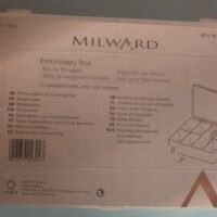 Scatola portafarfalline in plastica milward + 100 farfalline