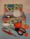 Kit cucito con scatola in metallo grande - immagine 4