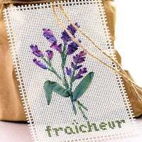 Broderie au rubans