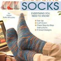 I can't believe i'm crocheting socks