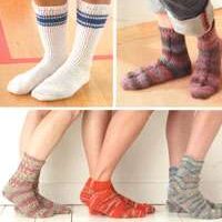 I can't believe i'm crocheting socks