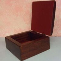 Scatola quadrata in legno cm 13,8 x 13,8 x 7,2
