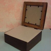Scatola quadrata in legno cm 13,8 x 13,8 x 7,2
