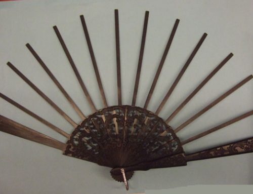Struttura ventaglio  legno santo, ebano ovali cm 46