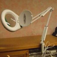 Lampada con lente 2x morsetto da tavolo e neon 22w/t5 prym 610713
