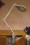 Lampada con lente 2x morsetto da tavolo e neon 22w/t5 prym 610713 - immagine 3