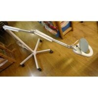 Lampada prym 610713 a luce fredda con lente d'ingrandimento e piedistallo 5 raggi d 53070