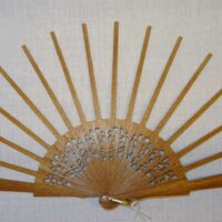 Struttura ventaglio  legno, merletto cm 46
