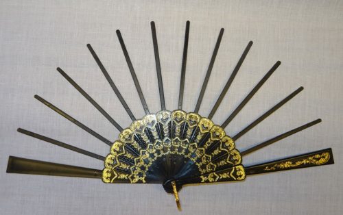 Struttura ventaglio  plastica nero/oro cm 43,5