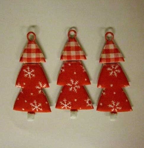3 abeti in tessuto imbottito rosso, vaupel