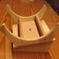 Supporto da tavolo in legno di faggio con base portatombolo cantu' e palettina