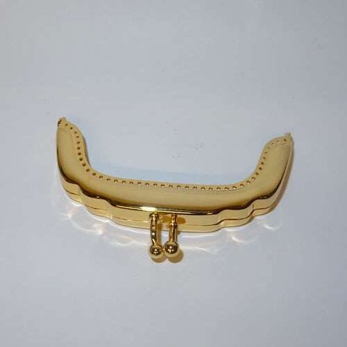 Chiusura per borsellino con anellini, gold plate cm 8,4