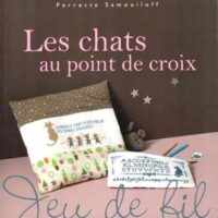 Les chats au point de croix