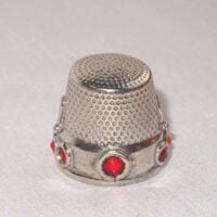 Ditale in argento con pietre rosse mm 16 by roberta dazzini