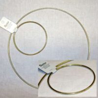 Anello in metallo dorato, diametro cm 10 oppure cm 25, spessore mm 3,6