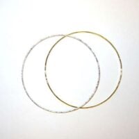 Anello in metallo diametro cm 7,  spessore mm 1,2 colore oro o argento