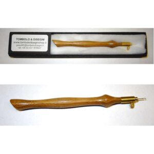 Uncinetto luneville misura 80  in legno di noce, pezzo unico