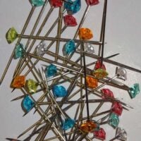Spilloni testa diamante piccolo, 100pz