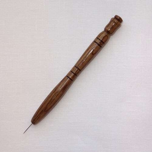 Punteruolo foradisegni in legno di morta (legno fossile) tombolo & disegni made in italy
