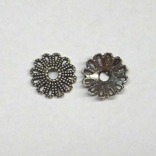 Kit 6 pezzi finale copriperla in metallo mm 12 x h 3, foro mm 2,5 argento