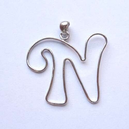 Lettera "n" struttura in argento 925  by roberta dazzini