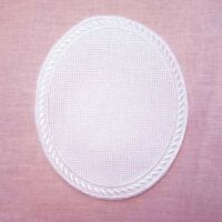 Inserto ovale in tela aida cm 13,5 x 11 bianco