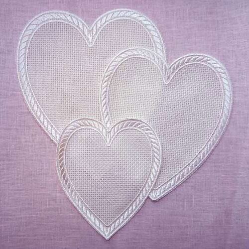 Inserto cuore in tela aida cm 12 x 10 ecru'