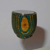 Calamita con spillone in legno multicolor 8° "tombolo e disegni"