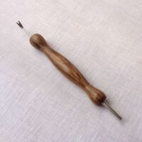 Toglispilli doppio in legno di noce