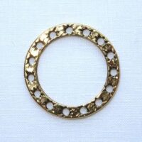Anello forato tondo stelline  cm 2,8 x 0,38 x 0, 15 colore oro
