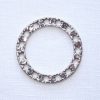 Anello forato tondo stelline  cm 2,8 x 0,38 x 0, 15 colore argento