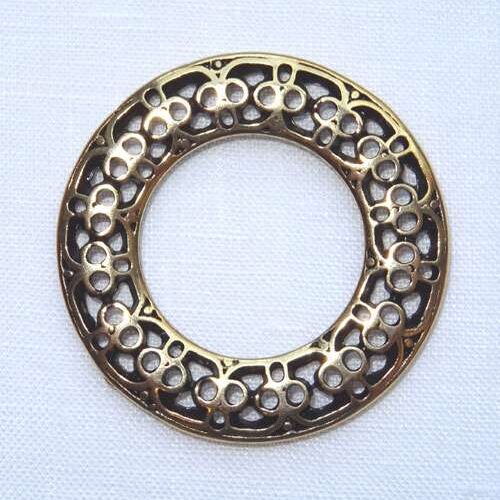 Anello forato tondo trifoglio  cm 3,2 x 0,7 x 0,2 colore oro