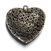 Cuore in metallo ciondolo "cuorvolute" cm 4,8 x 4,8 x 1,9 con sonaglio