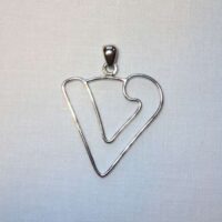 Lettera "v" struttura in argento 925  by roberta dazzini