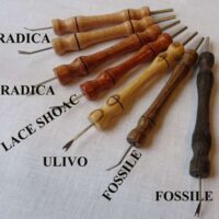 Toglispilli doppio in legno  di ulivo