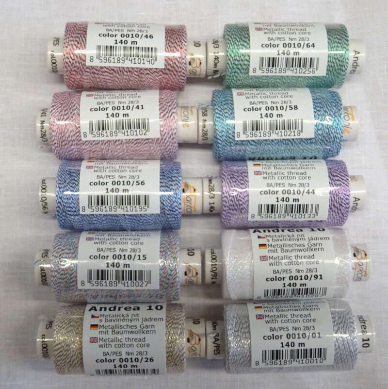 Filo metallizzato andrea 10/white - 28/3 cotone + metallizzato, rocchetto 140 mt