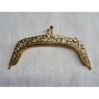 Chiusura per borsetta  virgola oro cm 14 x 7