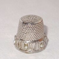 Ditale serpentino e perle di lago bianche in argento 925°°°mm16 by roberta dazzini