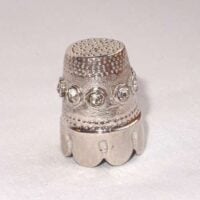 Ditale con 9 swarovski  bianchi in argento 925°°°mm15 by roberta dazzini