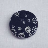 Calamita per telaio ricamo "bottone blu"  cm 3